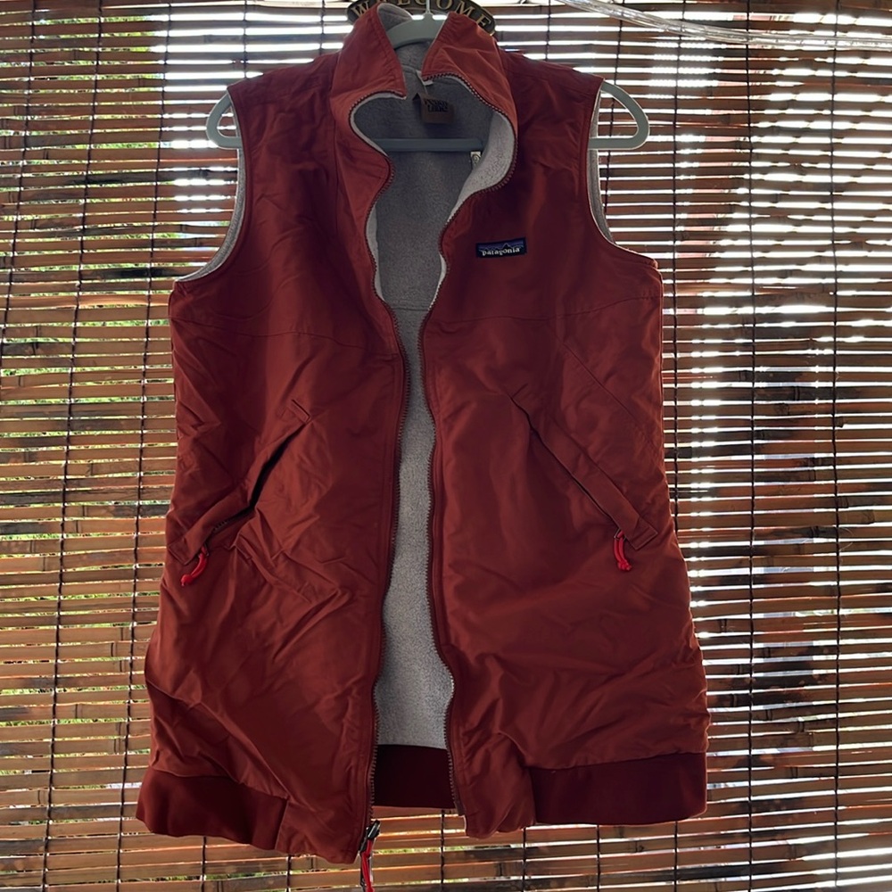 Patagonia reversible vest, size M